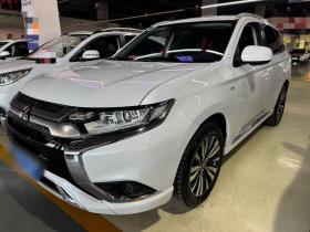 三菱 欧蓝德 2021款 改款 2.0L 两驱畅行版 5座