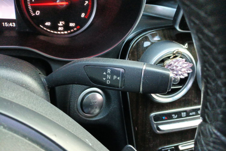 奔驰GLC 2016款 GLC 260 4MATIC 豪华型局部细节18