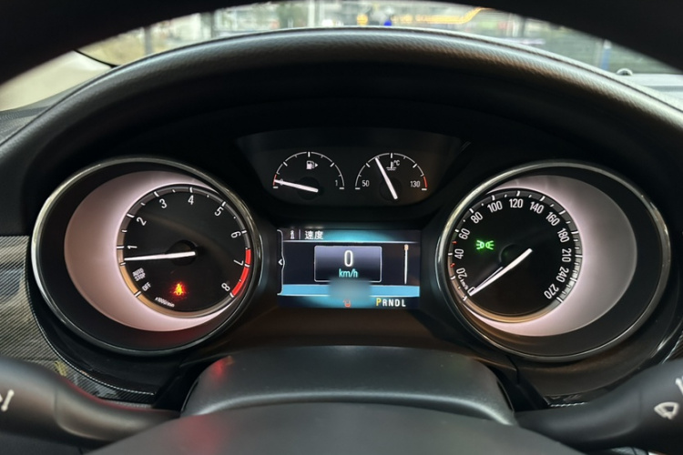 别克 威朗 2019款 三厢 20T 双离合豪华型中控内饰7001