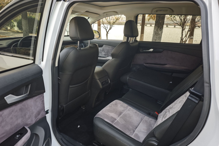 中国重汽VGV VGV U70 2020款 1.5T 自动智享豪华版 7座中控内饰7003