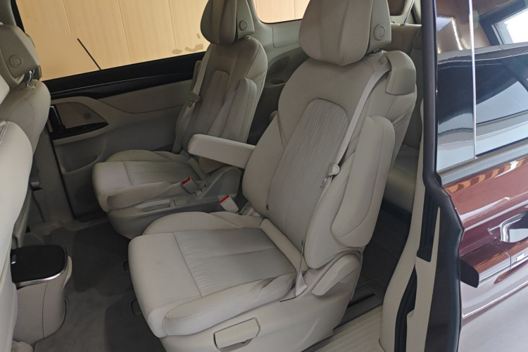 别克GL8 2022款 ES陆尊 653T 舒适型中控内饰7004