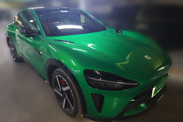 小米汽车 小米YU7 2025款 超长续航高性能四驱Max版车身外观3