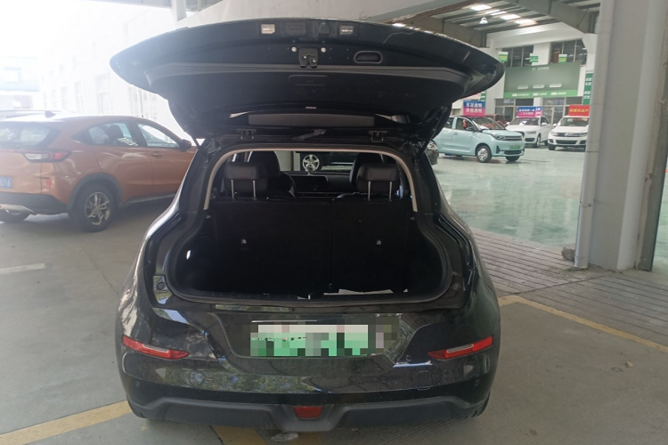欧拉好猫 2022款 400km标准续航 豪华型 磷酸铁锂中控内饰23