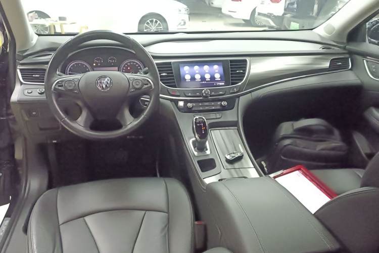 别克 君越 2022款 552T 豪华型中控内饰12