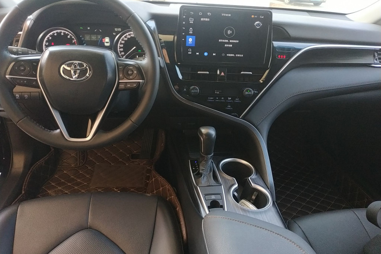 丰田 凯美瑞 2021款 2.0G 豪华版中控内饰12