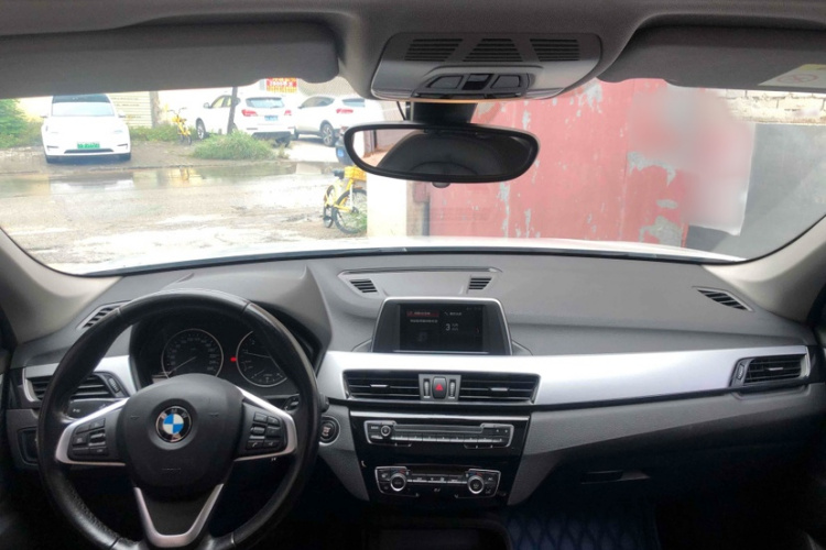 宝马X1 2018款 sDrive20Li 领先型中控内饰7002