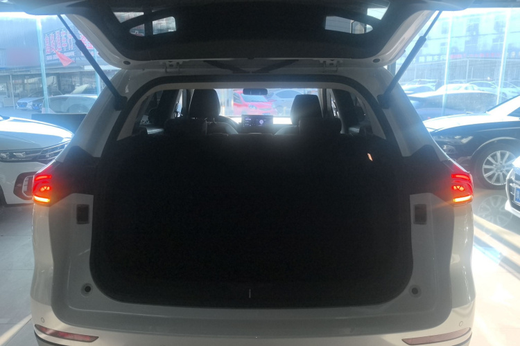 哈弗H6 2023款 国潮版 1.5T 自动都市版机舱底盘23