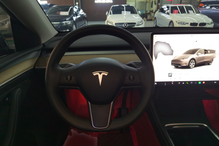 特斯拉 Model Y 2022款 改款 后轮驱动版中控内饰13