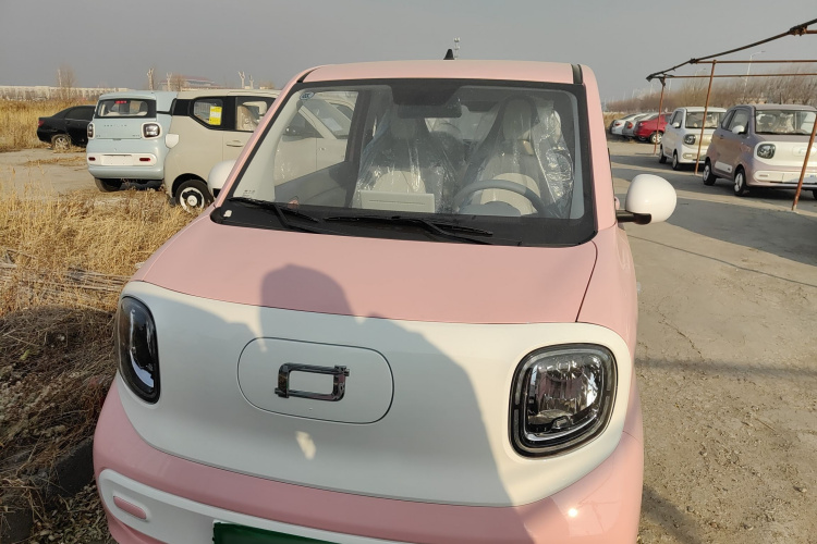 奔腾小马 2026款 222km 萌趣马车身外观2