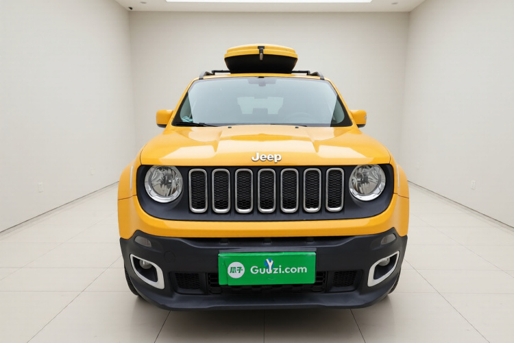 Jeep 自由侠 2018款 互联大屏版 180T 自动高能版车身外观2