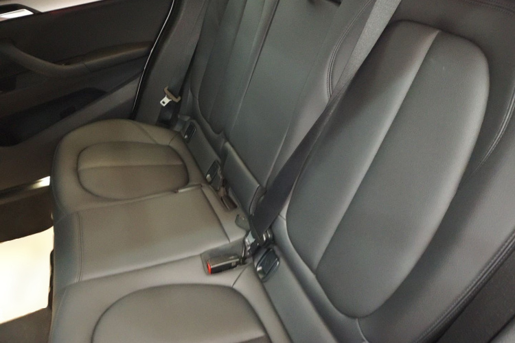 宝马X1 2018款 sDrive18Li 时尚型中控内饰7004