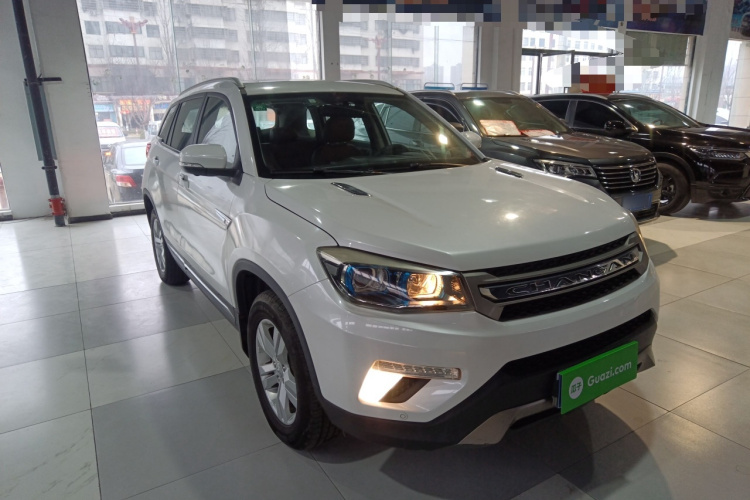 长安CS75 2017款 尚酷版 1.5T 自动锋享型车身外观3