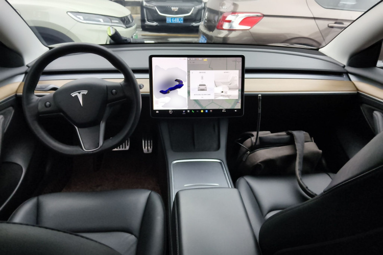 特斯拉 Model 3 2021款 标准续航后驱升级版中控内饰12