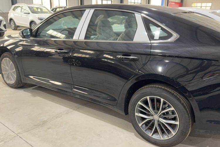 吉利汽车 星瑞 2025款 东方曜 1.5TD 扶摇版车身外观6005