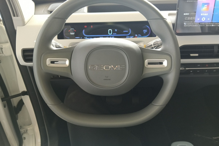 吉利银河 2024款 熊猫mini 200km 耐力熊局部细节13