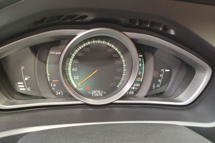 沃尔沃V40 2018款 T3 智逸版局部细节14