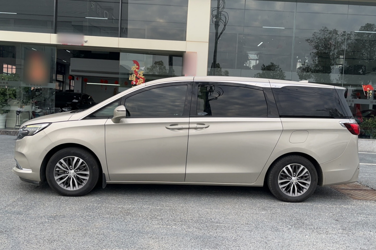 别克GL8 2021款 ES陆尊 653T 尊享型车身外观6005