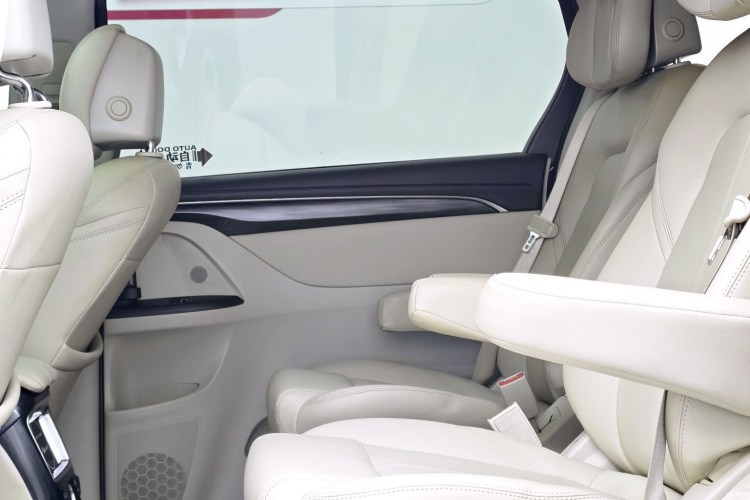 别克GL8 2020款 ES陆尊 653T 舒适型中控内饰7002