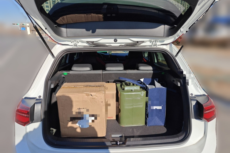 大众 高尔夫GTI 2021款 改款 380TSI DSG GTI中控内饰23