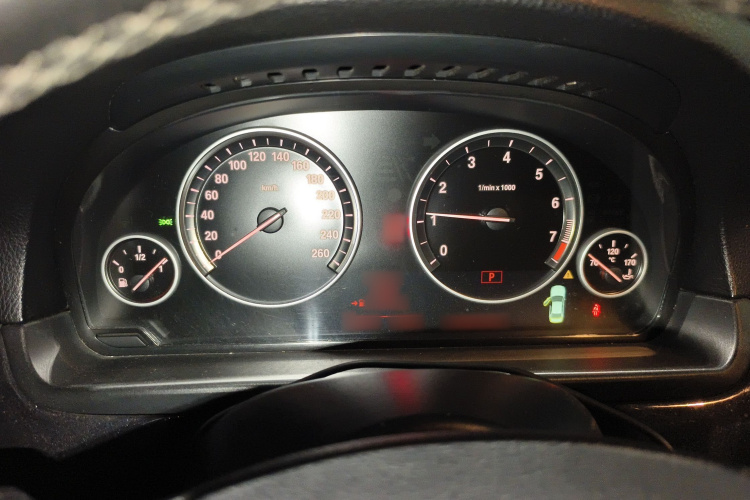 宝马5系 2013款 520Li 典雅型局部细节14