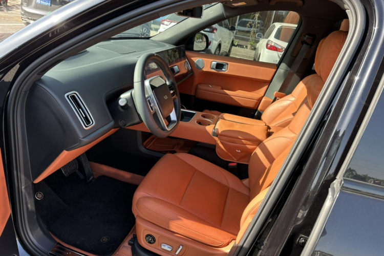 理想汽车 理想L6 2024款 Pro中控内饰7002