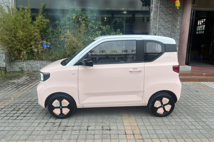 五菱汽车 宏光MINIEV 2022款 马卡龙臻享款 磷酸铁锂车身外观6006