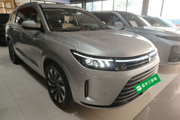 鸿蒙智行 问界M7 2024款 1.5T 后驱Plus版 5座车身外观3