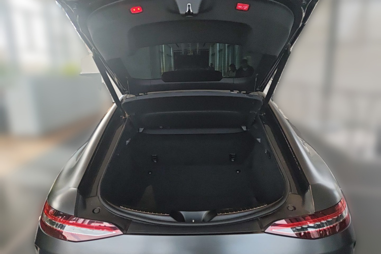 奔驰 2023款 AMG GT 50 四门跑车中控内饰23