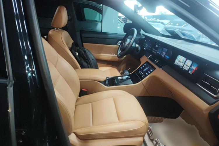 理想汽车 理想ONE 2021款 增程6座版局部细节41