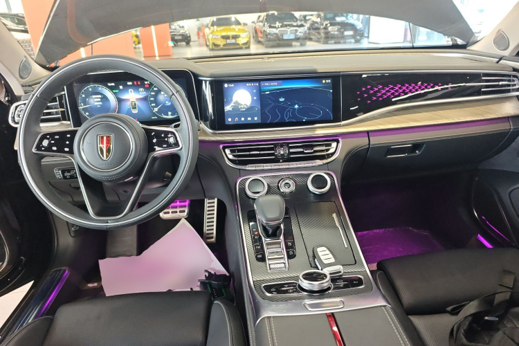 红旗H9 2020款 2.0T 智联旗畅版中控内饰12