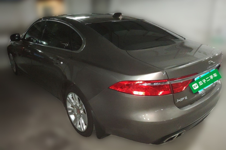 捷豹XFL 2017款 XFL 2.0T 240PS 奢华版车身外观6003