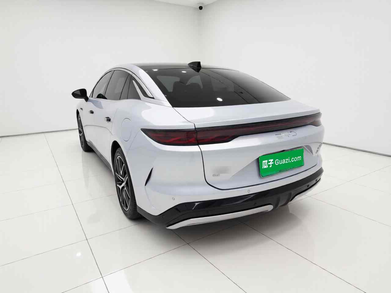 比亚迪 汉L 2025款 EV 四驱激光雷达旗舰型(3)
