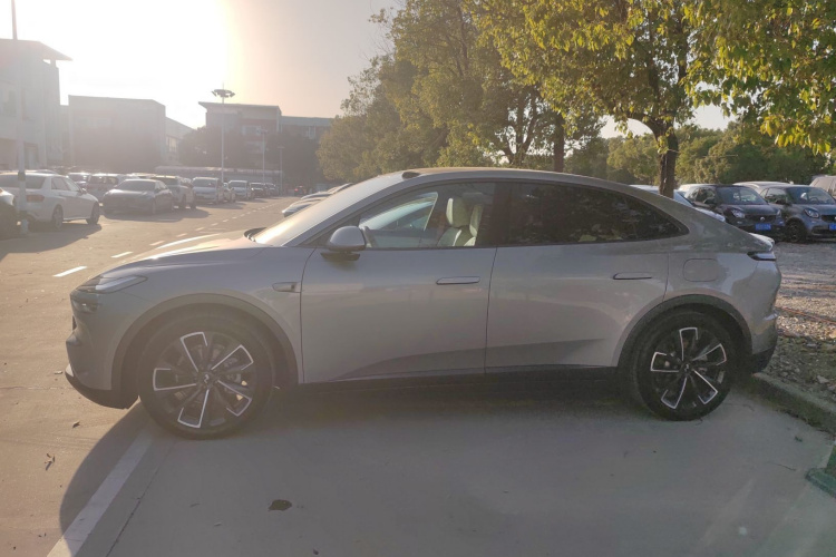 乐道L60 2024款 60kWh 后驱版车身外观4