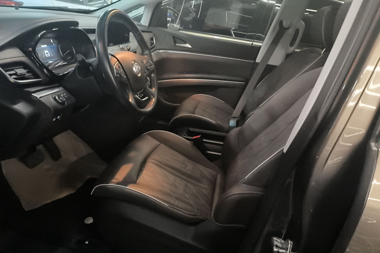 别克GL8 2023款 陆上公务舱 652T 豪华型局部细节19