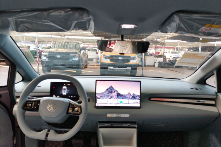 名爵 MG4 EV 2026款 437 从容版中控内饰7002