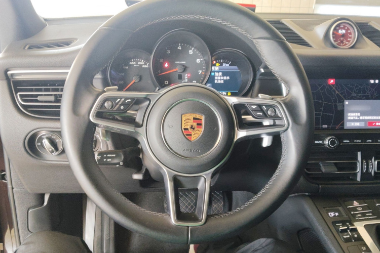 保时捷 2018款 Macan 2.0T中控内饰13
