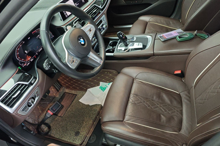 宝马7系 2019款 改款 730Li M运动套装中控内饰19