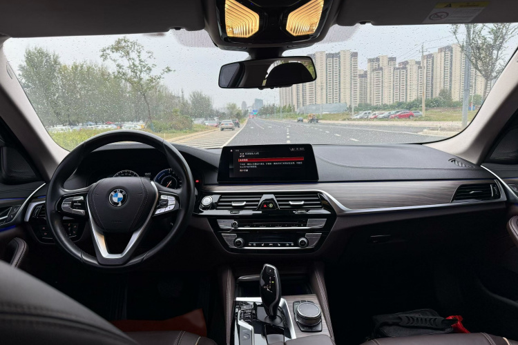 宝马5系新能源 2019款 530Le 豪华套装中控内饰7004