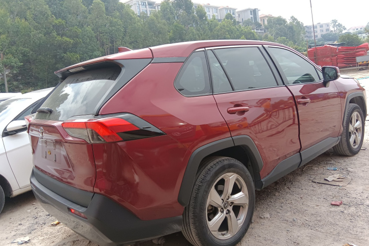 丰田 RAV4荣放 2020款 2.0L CVT两驱风尚版车身外观7