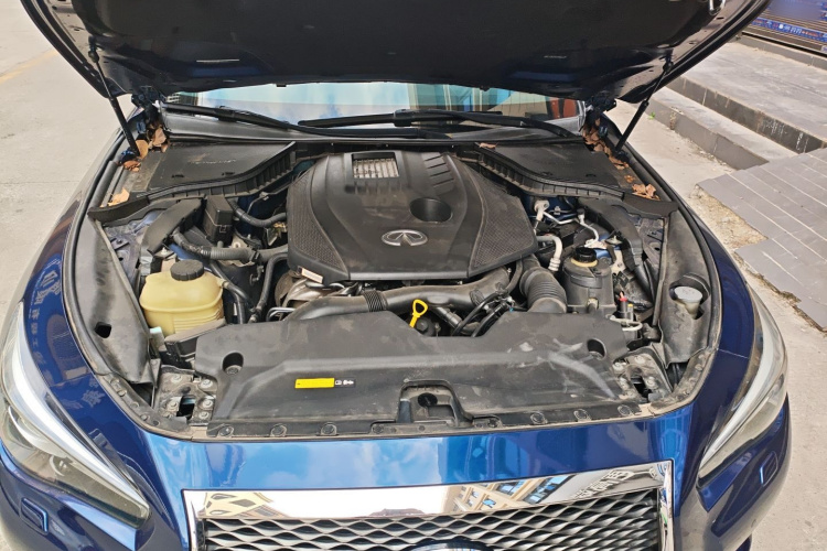 英菲尼迪Q50L 2016款 2.0T 进取版机舱底盘24