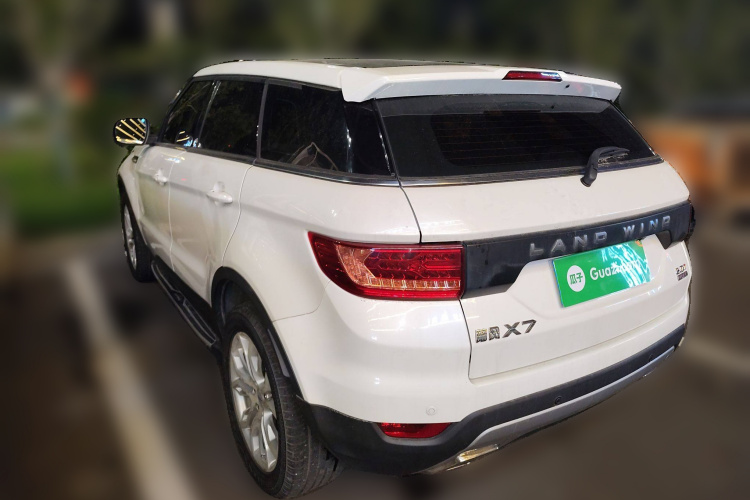 陆风X7 2015款 2.0T 全景尊贵版车身外观6003