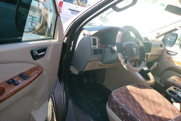 福田 风景G5 2020款 2.0L长轴平顶9座多用途乘用车1TZS中控内饰7003