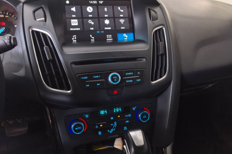 福特 福克斯 2017款 两厢 EcoBoost 180 自动精英型局部细节16