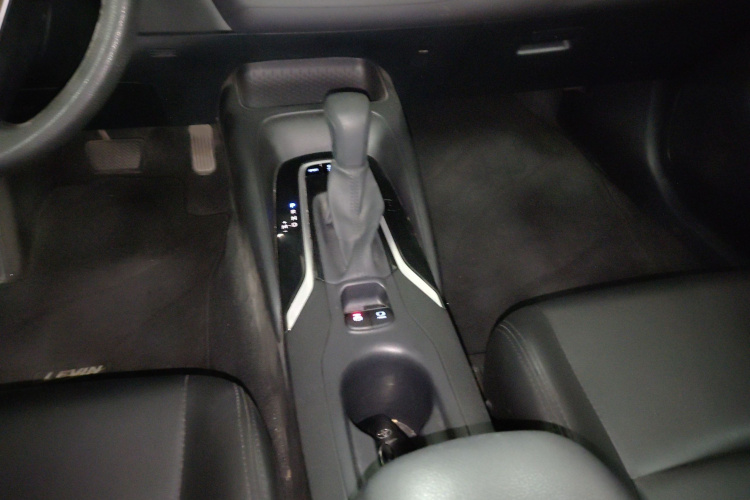 丰田 雷凌 2021款 185T CVT豪华版局部细节18