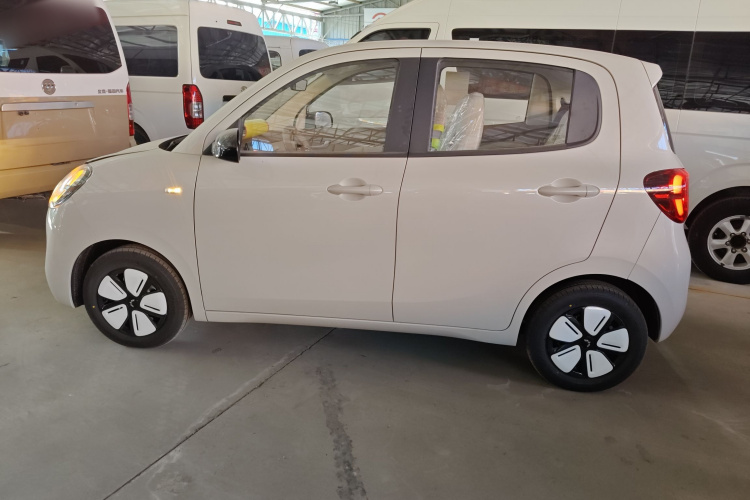 五菱汽车 宏光MINIEV 2025款 四门版 进阶款车身外观4