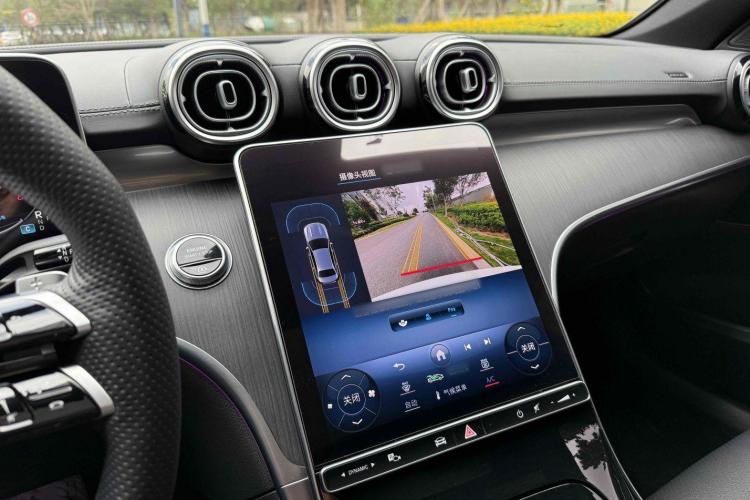 奔驰C级 2023款 改款 C 260 L 运动版局部细节16