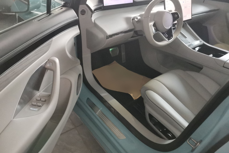 鸿蒙智行 智界S7 2025款 855km Max中控内饰7003