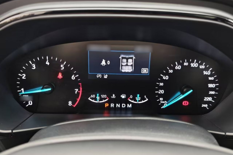 福特 福克斯 2020款 三厢 EcoBoost 180 自动ST Line局部细节14