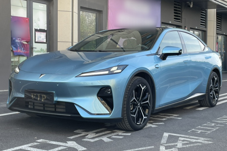 深蓝汽车 深蓝L07 2024款 230Max乾崑智驾ADS SE增程版车身外观6005