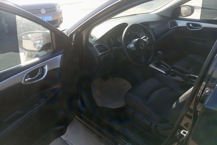 日产 轩逸 2022款 经典 1.6XE CVT舒适版中控内饰20